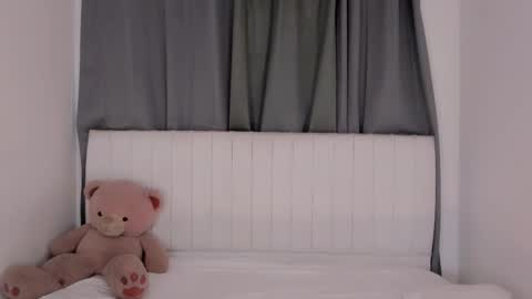 Vnecis Marn online show from 11/15/25, 06:37