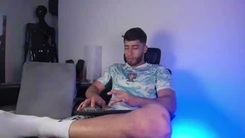 Snapshot of gato_pascal chatting on 06/27/26, 08:25 Gato online show from 06/27/26, 08:25