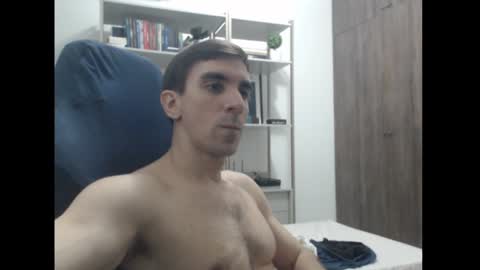 gatosarado23 online show from 12/16/24, 08:48