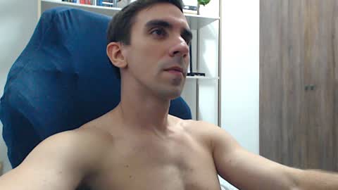 gatosarado23 online show from 01/04/25, 04:23