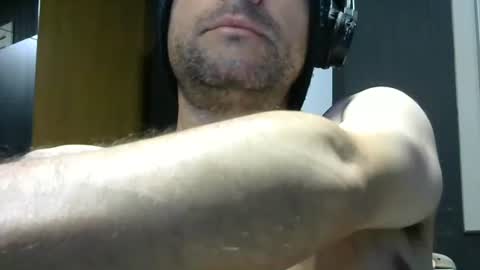 Snapshot of gauchors21 chatting on 12/21/24, 10:17 gauchors21 online show from 12/21/24, 10:17