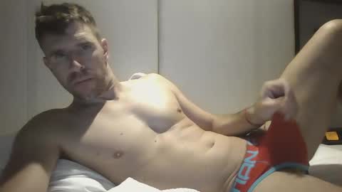 Snapshot of gavintaylor chatting on 09/15/25, 12:49 gavintaylor online show from 09/15/25, 12:49