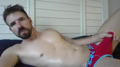 Snapshot of gavintaylor chatting on 10/05/25, 09:02 gavintaylor online show from 10/05/25, 09:02