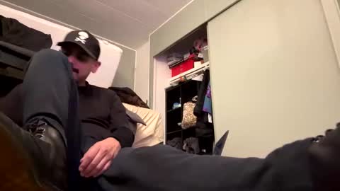 gayboyla626 online show from 10/28/25, 12:03