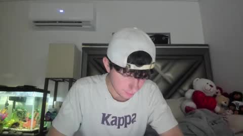 Snapshot of gayndepressed chatting on 05/24/26, 03:44 Trace online show from 05/24/26, 03:44
