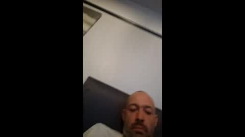 Snapshot of gazg1984 chatting on 04/16/26, 07:03 gazg1984 online show from 04/16/26, 07:03