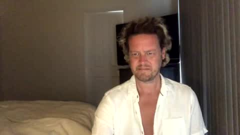 gcsurfer81 online show from 12/02/24, 07:47