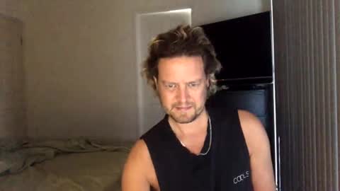 gcsurfer81 online show from 12/19/24, 07:29