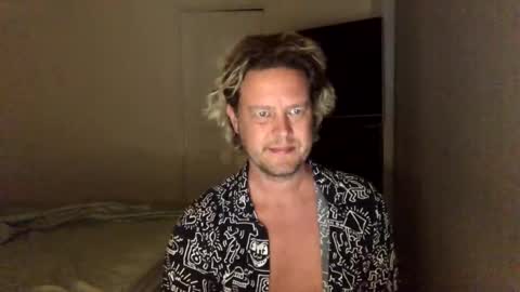 gcsurfer81 online show from 01/07/25, 09:07