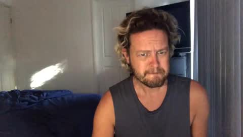 gcsurfer81 online show from 01/27/25, 07:14