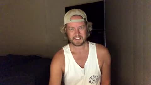 gcsurfer81 online show from 02/17/25, 08:19