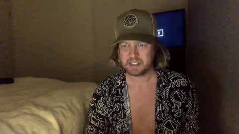 gcsurfer81 online show from 09/10/25, 08:58