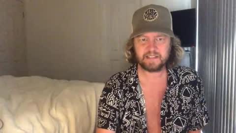 gcsurfer81 online show from 09/29/25, 05:34