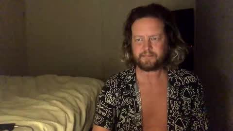 gcsurfer81 online show from 10/01/25, 08:42