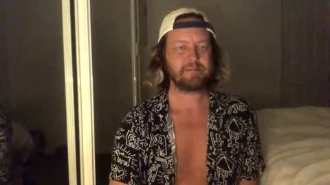 gcsurfer81 online show from 10/25/25, 09:28