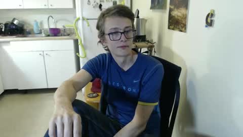 Snapshot of gdanch chatting on 12/31/24, 01:36 G online show from 12/31/24, 01:36