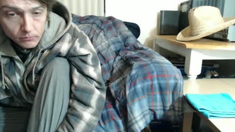 Snapshot of gdanch chatting on 01/09/25, 01:13 G online show from 01/09/25, 01:13