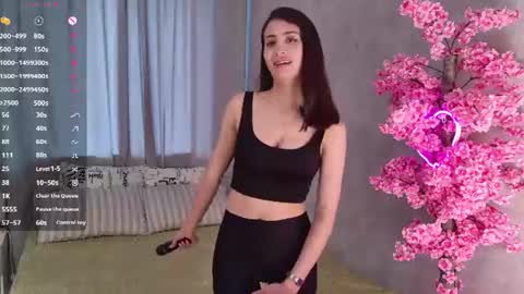 Snapshot of gembrunette chatting on 06/16/26, 02:19 Lia online show from 06/16/26, 02:19