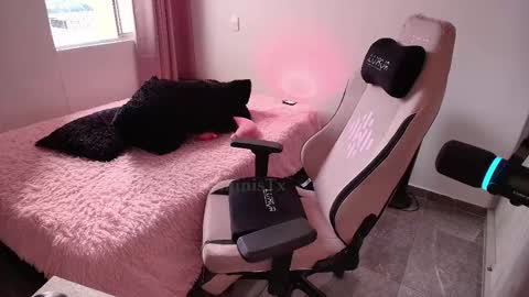 geminis11 online show from 12/15/25, 09:08