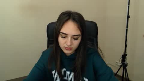 Gemma online show from 10/10/25, 06:23