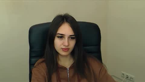 Gemma online show from 11/03/25, 06:36