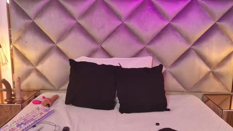 Maria  online show from 09/22/25, 03:08