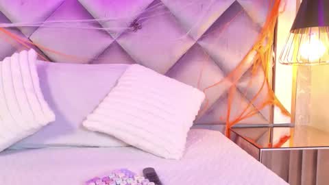 Maria  online show from 10/21/25, 03:07