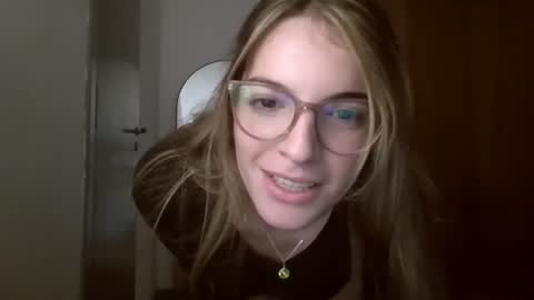 Snapshot of gemmaander chatting on 07/06/26, 03:03 Gemma online show from 07/06/26, 03:03