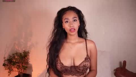 Snapshot of gemmacarter_ chatting on 07/17/26, 12:28 online show from 07/17/26, 12:28