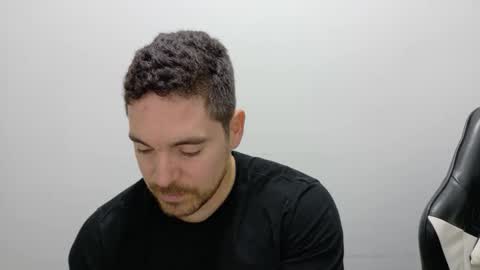 genesis_wb online show from 12/02/25, 01:44