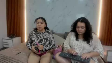 genesis_y_moon online show from 07/11/26, 12:30