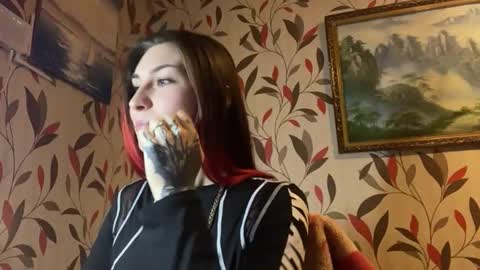 Snapshot of genevivewayson chatting on 12/01/25, 07:24 Martha online show from 12/01/25, 07:24