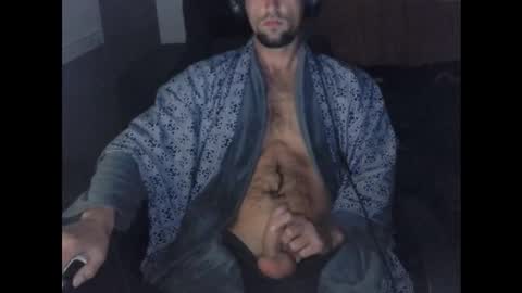 Snapshot of genie_lamps chatting on 03/05/25, 10:21 Edouard online show from 03/05/25, 10:21