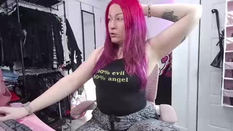 Genny Rock   and  online show from 02/11/26, 03:06