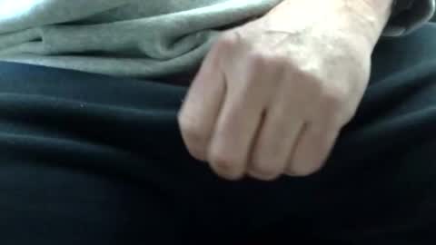 Snapshot of gent063 chatting on 01/13/25, 06:38 gent063 online show from 01/13/25, 06:38