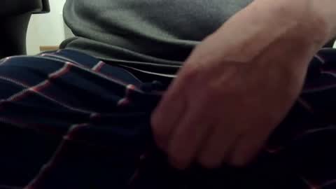 Snapshot of gent063 chatting on 02/03/25, 01:30 gent063 online show from 02/03/25, 01:30