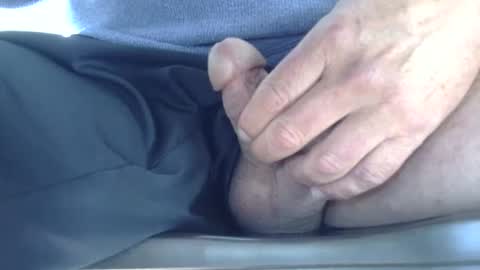 Snapshot of gent063 chatting on 10/06/25, 03:20 gent063 online show from 10/06/25, 03:20