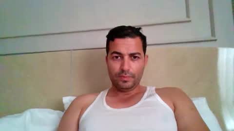 genteldevil online show from 10/18/25, 10:27