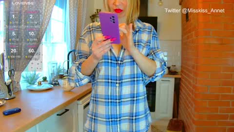 Anna online show from 01/24/25, 11:04