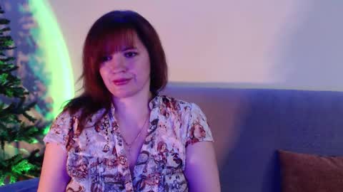 Snapshot of gentlemila chatting on 12/21/25, 11:45 gentlemila online show from 12/21/25, 11:45