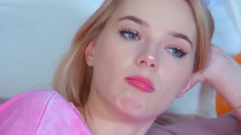 GentleRossi online show from 12/03/25, 05:33