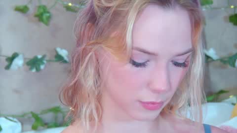 Snapshot of gentlerossi chatting on 04/01/26, 03:42 GentleRossi online show from 04/01/26, 03:42