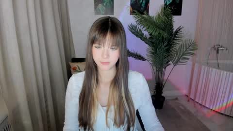 Snapshot of gentltease chatting on 06/02/26, 08:00 Alice online show from 06/02/26, 08:00