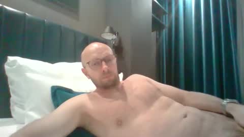 Snapshot of genuinecouple69 chatting on 03/03/26, 10:48 genuinecouple69 online show from 03/03/26, 10:48