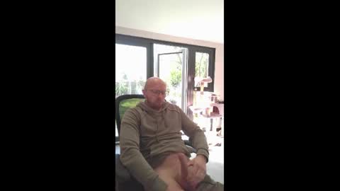 genuinecouple69 online show from 04/08/26, 09:20