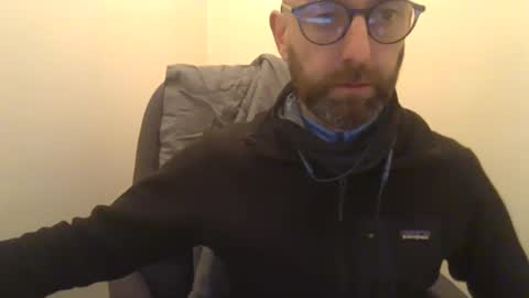 Snapshot of geon2xx chatting on 01/23/25, 05:52 Geon online show from 01/23/25, 05:52