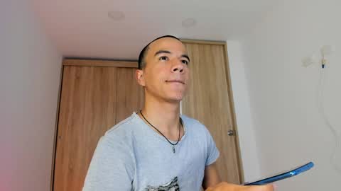 Snapshot of george_cams1 chatting on 05/07/26, 01:11 Jorge online show from 05/07/26, 01:11