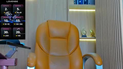 George online show from 10/29/25, 09:38