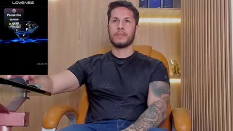 George online show from 11/22/25, 08:41