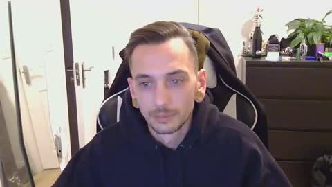 georgek0011 online show from 11/11/25, 11:49